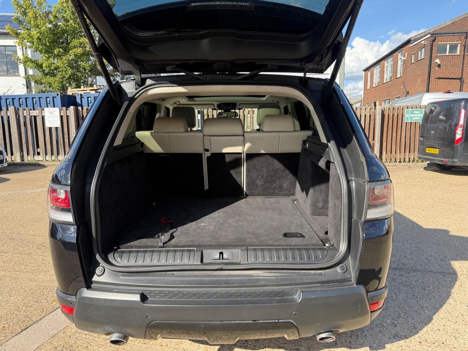 Used Land Rover Range Rover Sport 2013 for sale - 77639472: Photo 8