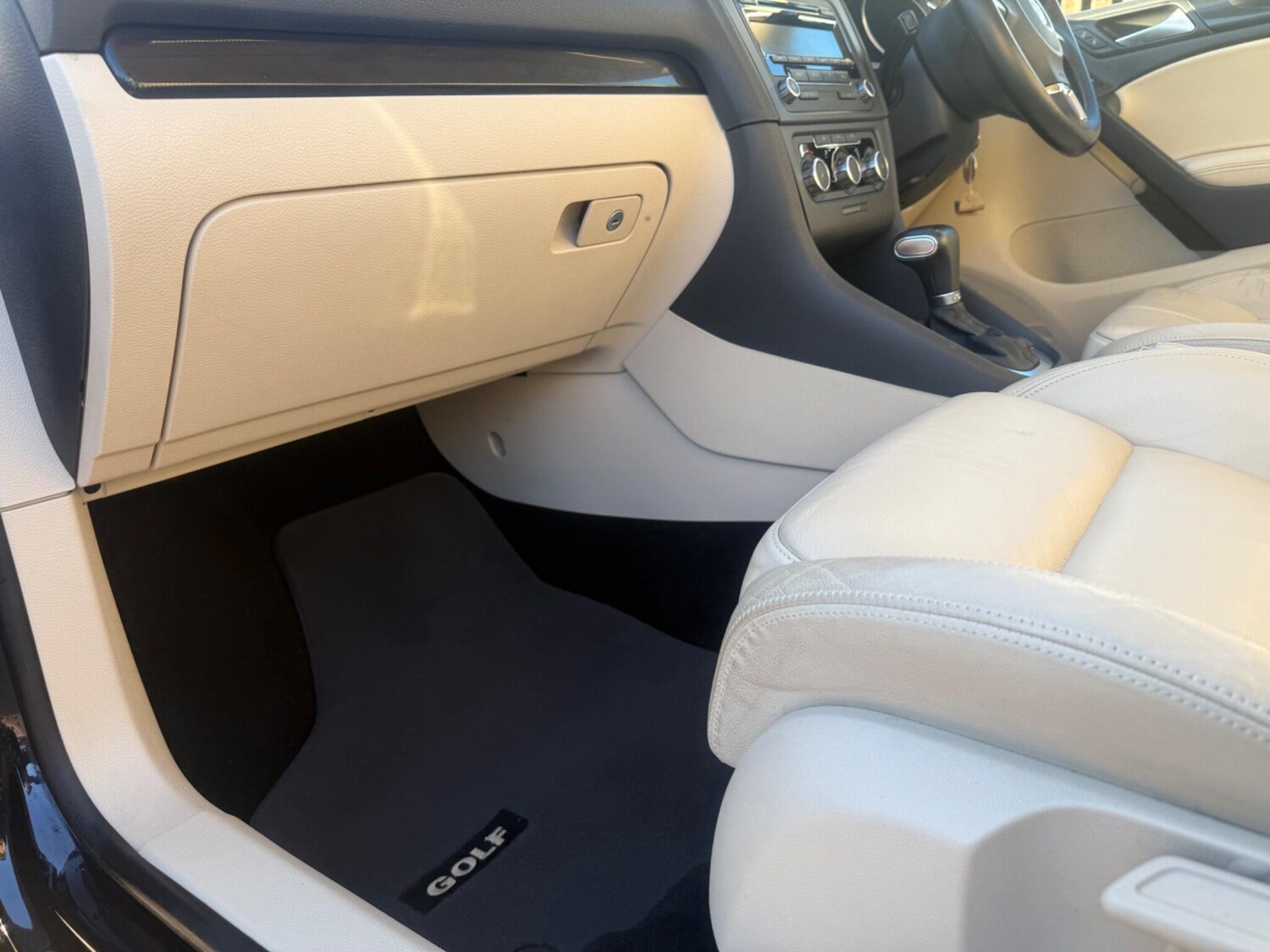 Used Volkswagen Golf 2009 for sale - 77718983: Photo 37