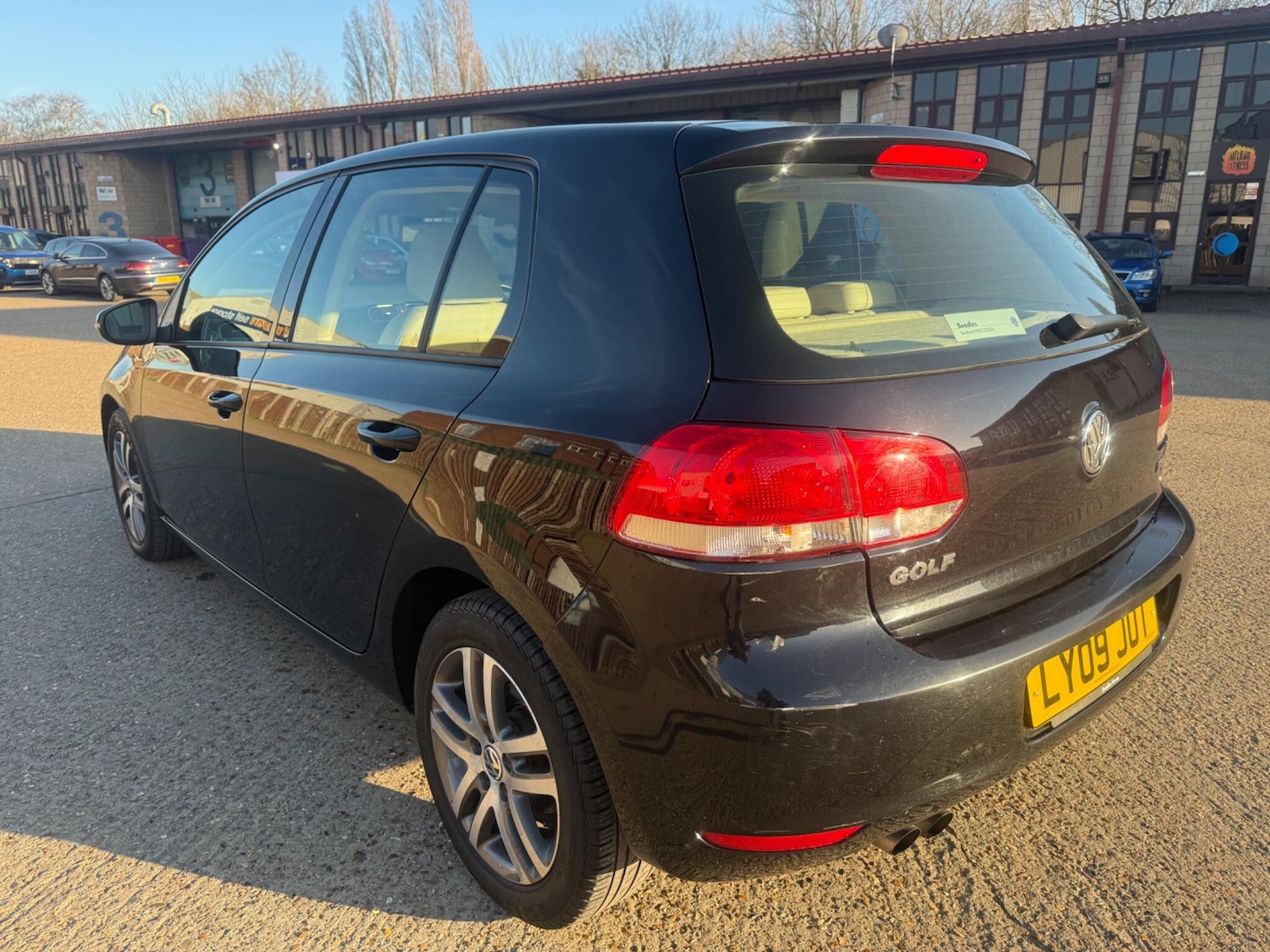 Used Volkswagen Golf 2009 for sale - 77718983: Photo 4