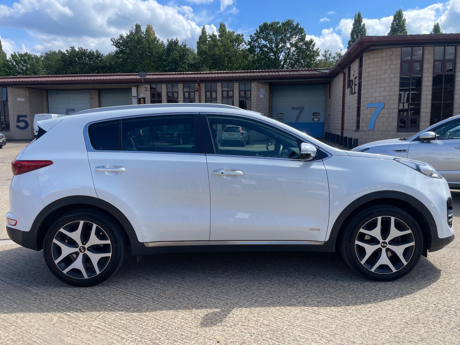 Used Kia Sportage 2017 for sale - 77747413: Photo 2