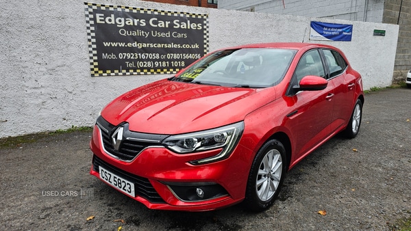 Used Renault Megane 2018 for sale - 76271286: Photo 1