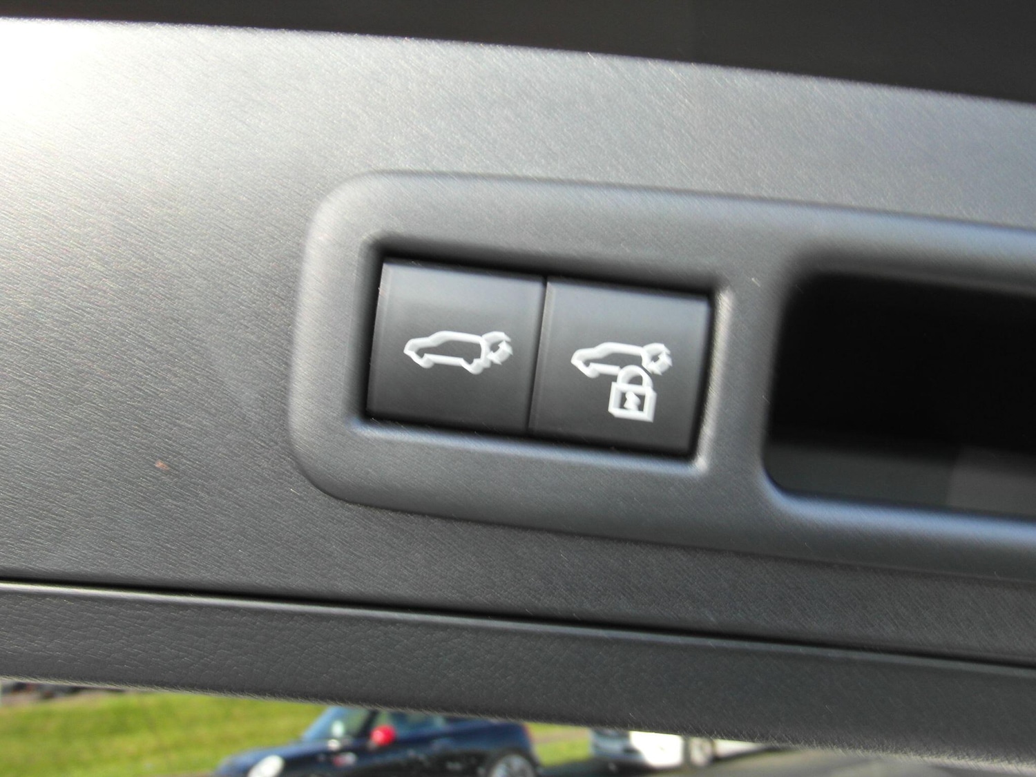 Used Lexus UX 2023 for sale - 76765320: Photo 32