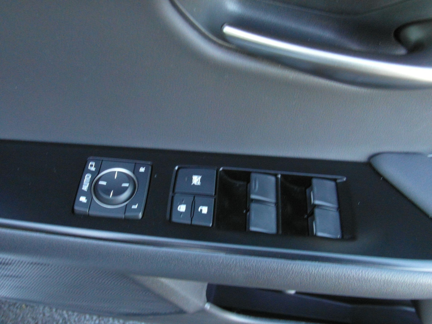 Used Lexus UX 2023 for sale - 76765320: Photo 35