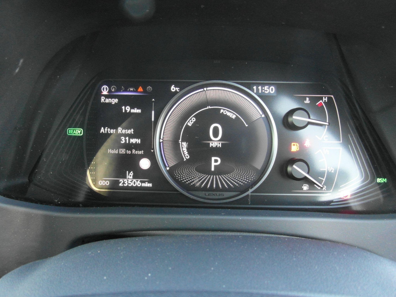 Used Lexus UX 2023 for sale - 76765320: Photo 37