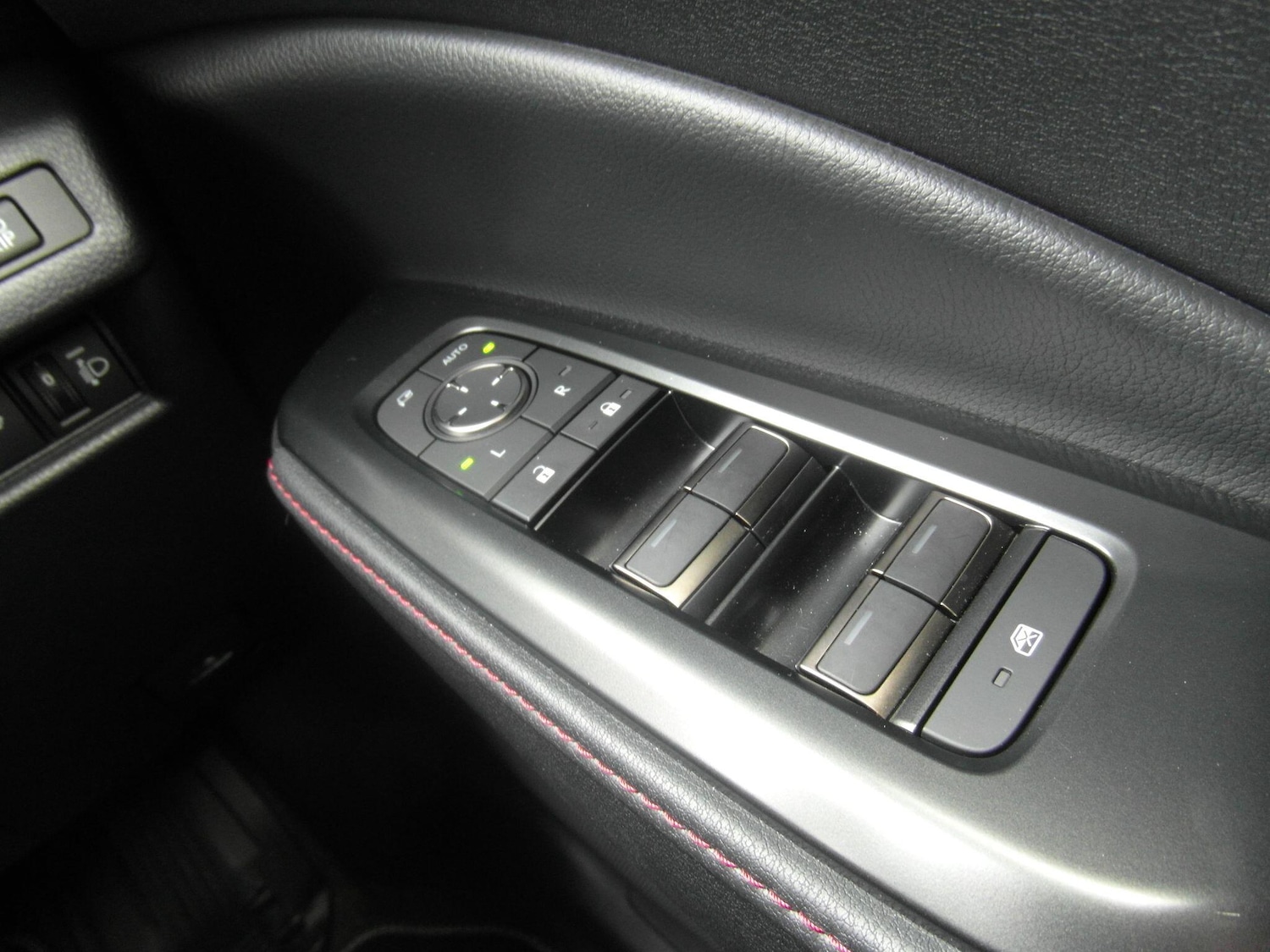 Used Lexus LBX 2025 for sale - 77957753: Photo 23