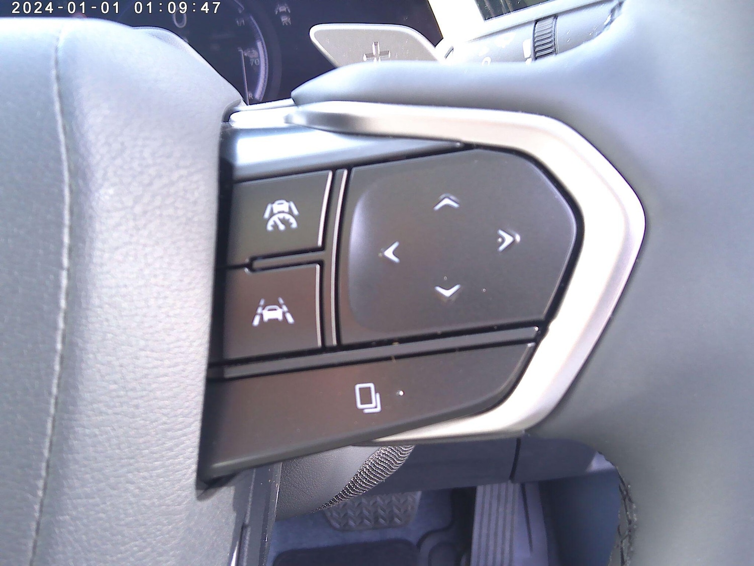 Used Lexus RZ 2025 for sale - 76251391: Photo 25