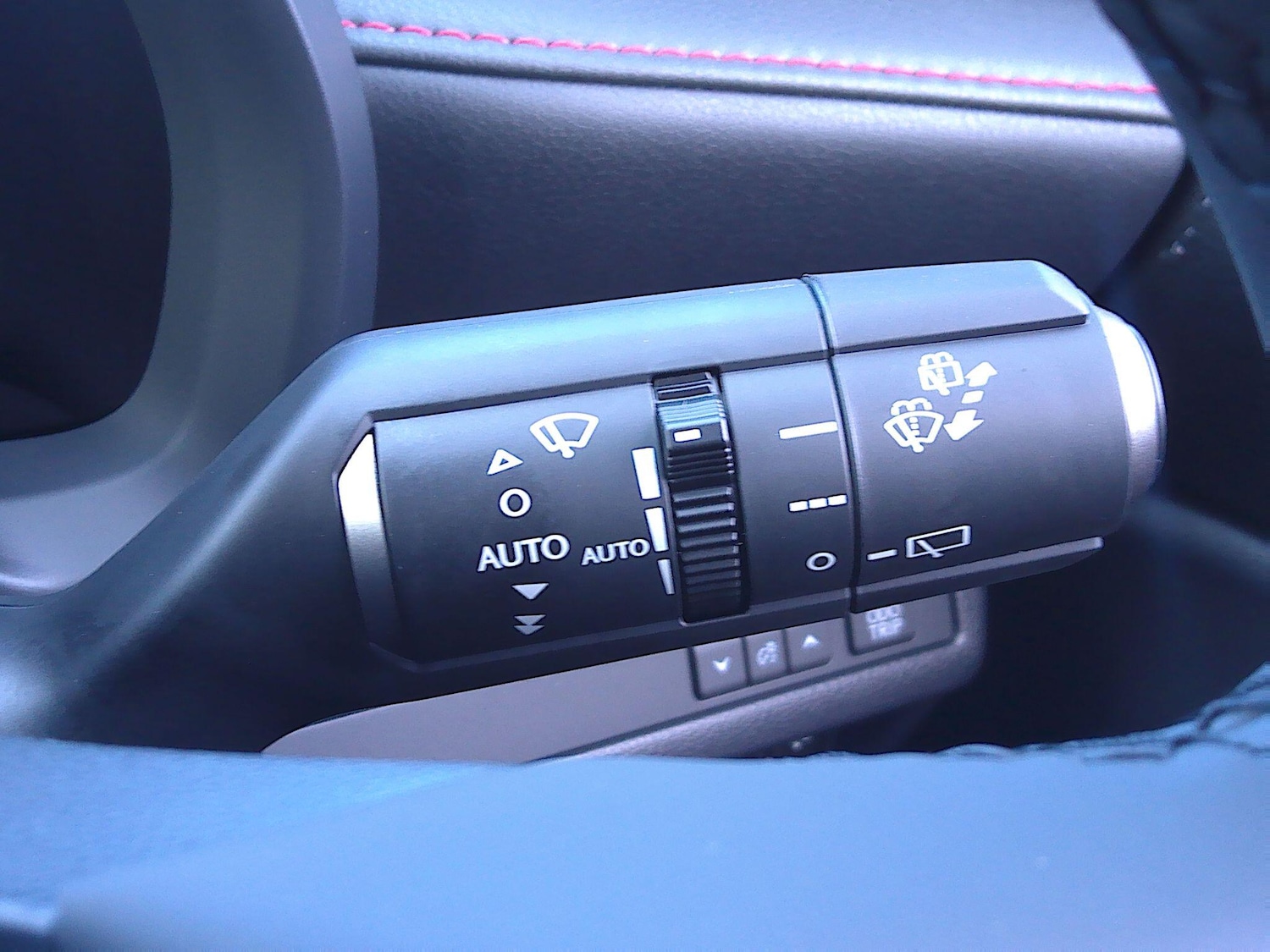 Used Lexus LBX 2025 for sale - 76432133: Photo 27