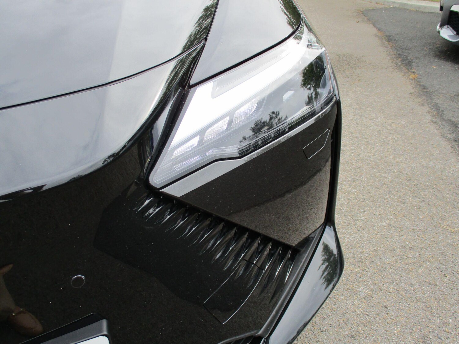 Used Lexus RZ 2025 for sale - 76250961: Photo 30