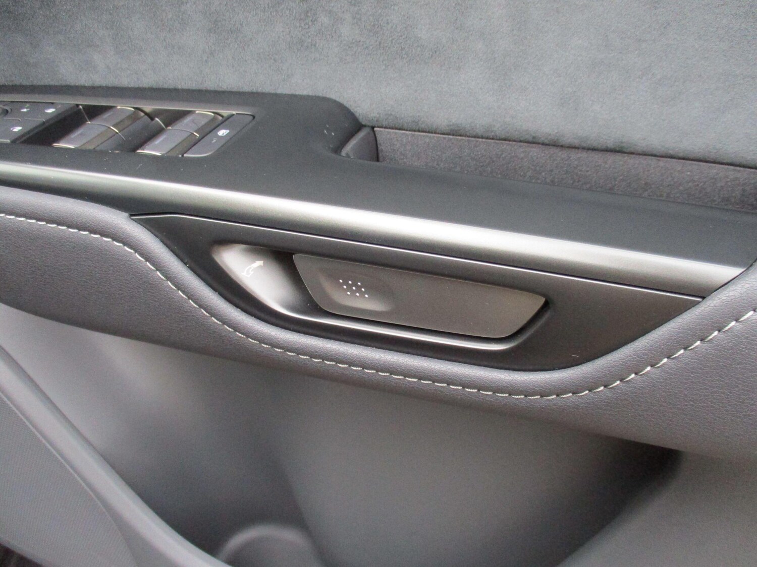 Used Lexus RZ 2025 for sale - 76250961: Photo 33