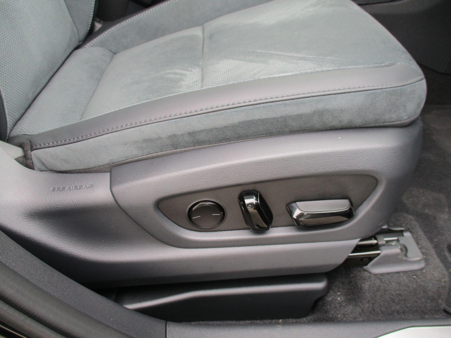 Used Lexus RZ 2025 for sale - 76250961: Photo 35