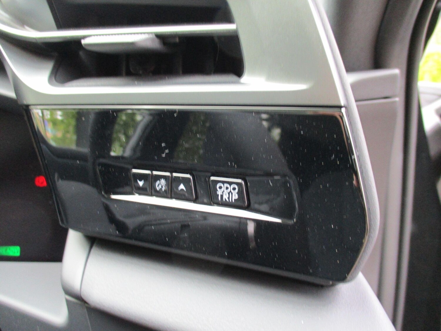 Used Lexus RZ 2025 for sale - 76250961: Photo 40