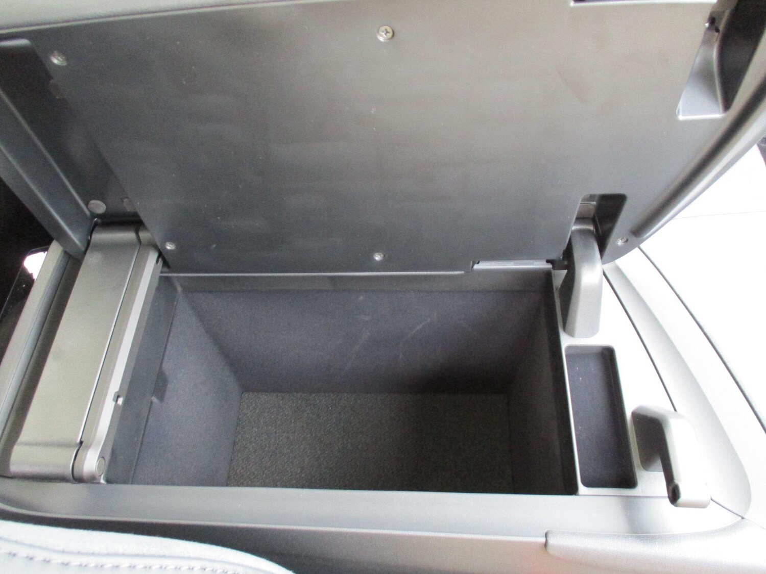 Used Lexus RZ 2025 for sale - 76250961: Photo 63