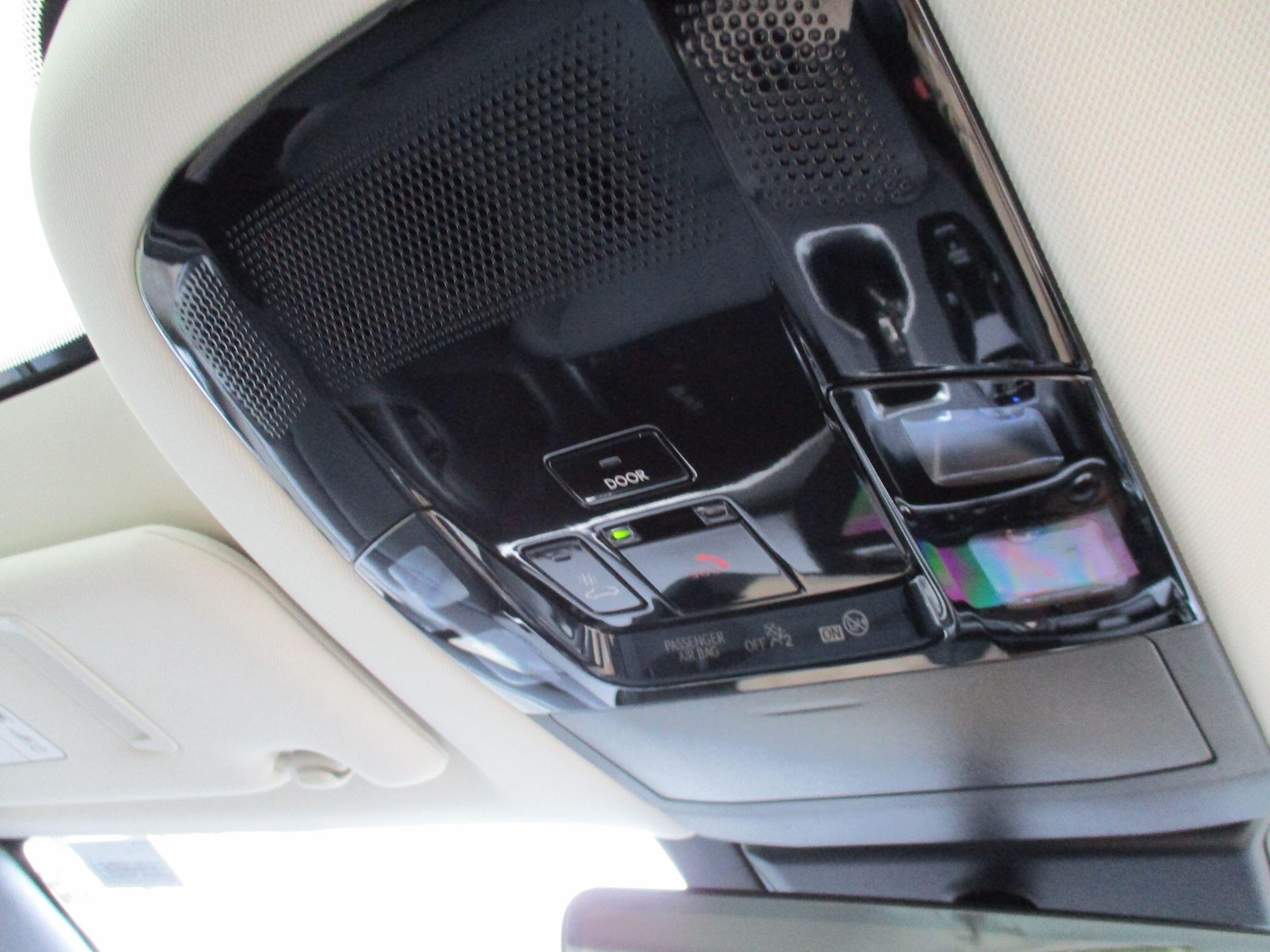 Used Lexus RZ 2025 for sale - 76250961: Photo 64