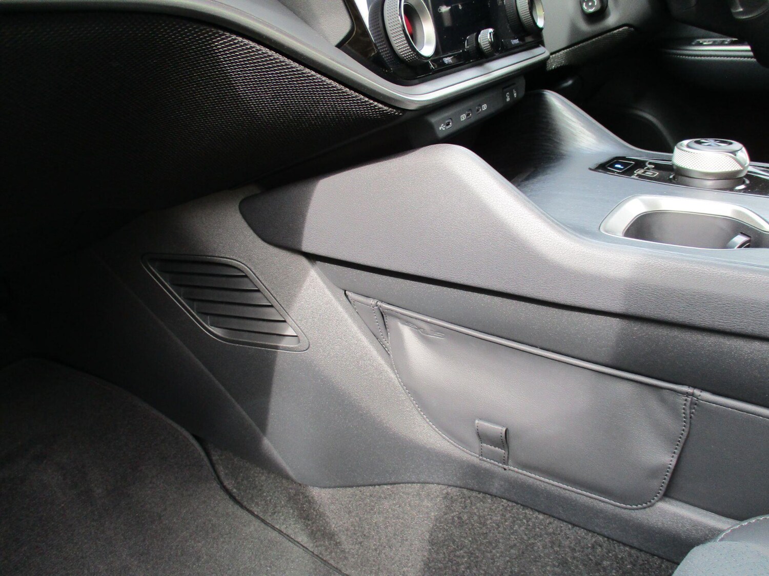 Used Lexus RZ 2025 for sale - 76250961: Photo 82