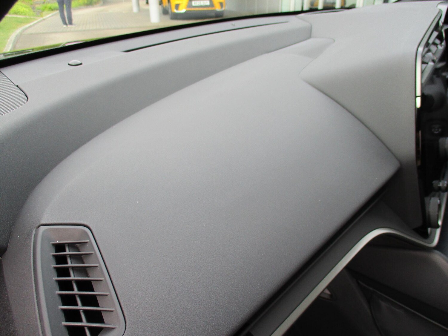 Used Lexus RZ 2025 for sale - 76250961: Photo 88