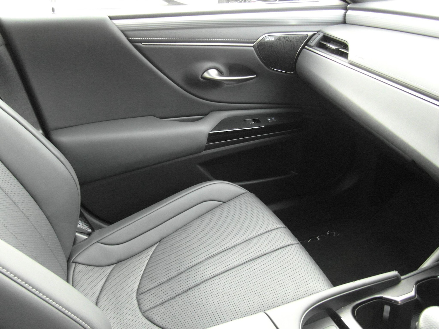 Used Lexus ES 2023 for sale - 77611578: Photo 61