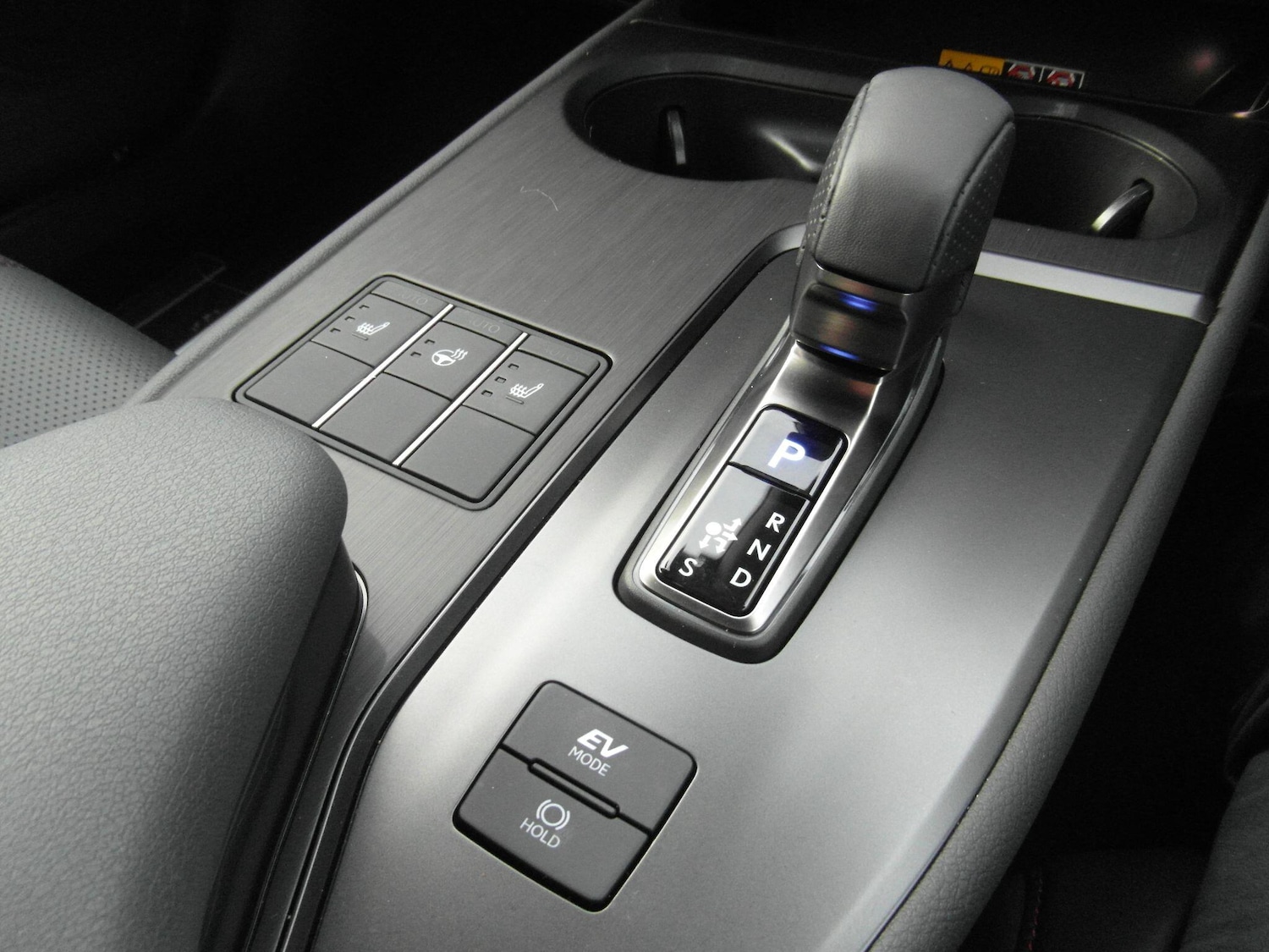 Used Lexus UX 2025 for sale - 76802182: Photo 12