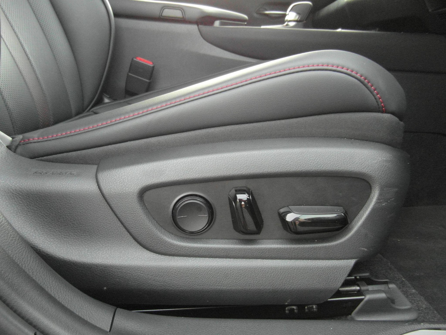 Used Lexus UX 2025 for sale - 76802182: Photo 16