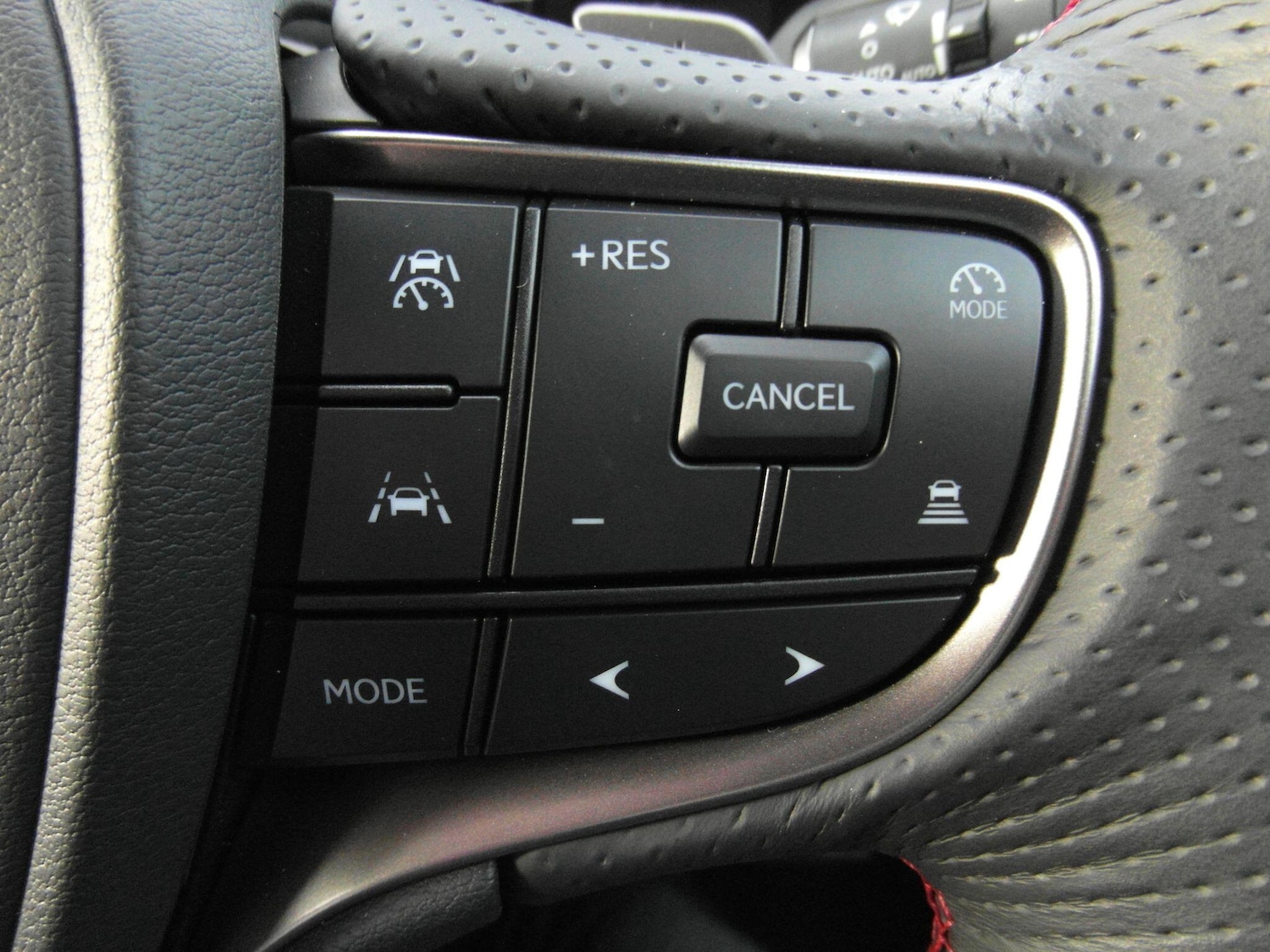 Used Lexus UX 2025 for sale - 76802182: Photo 20