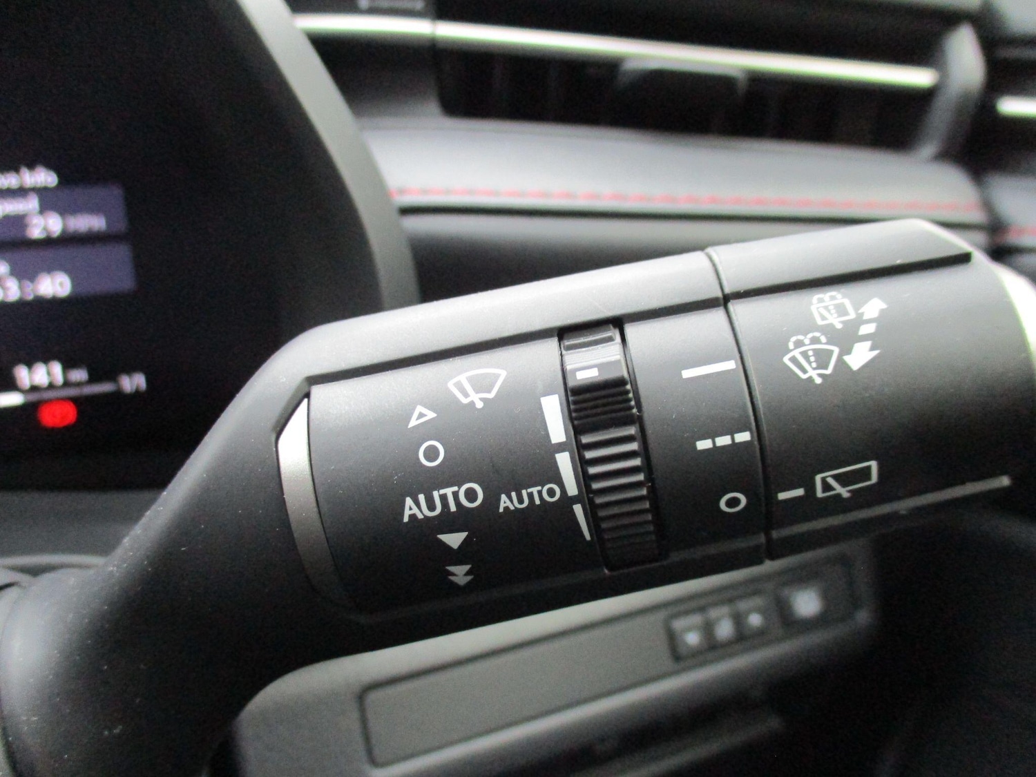 Used Lexus LBX 2025 for sale - 75857659: Photo 31