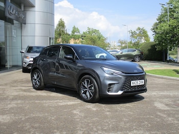 Lexus - LBX