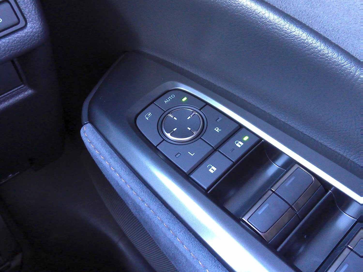 Used Lexus LBX for sale - 76408651: Photo 29