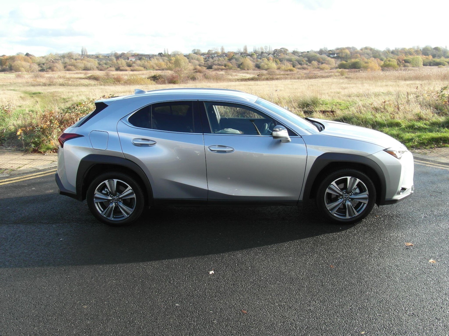Used Lexus UX 2025 for sale - 76538449: Photo 17
