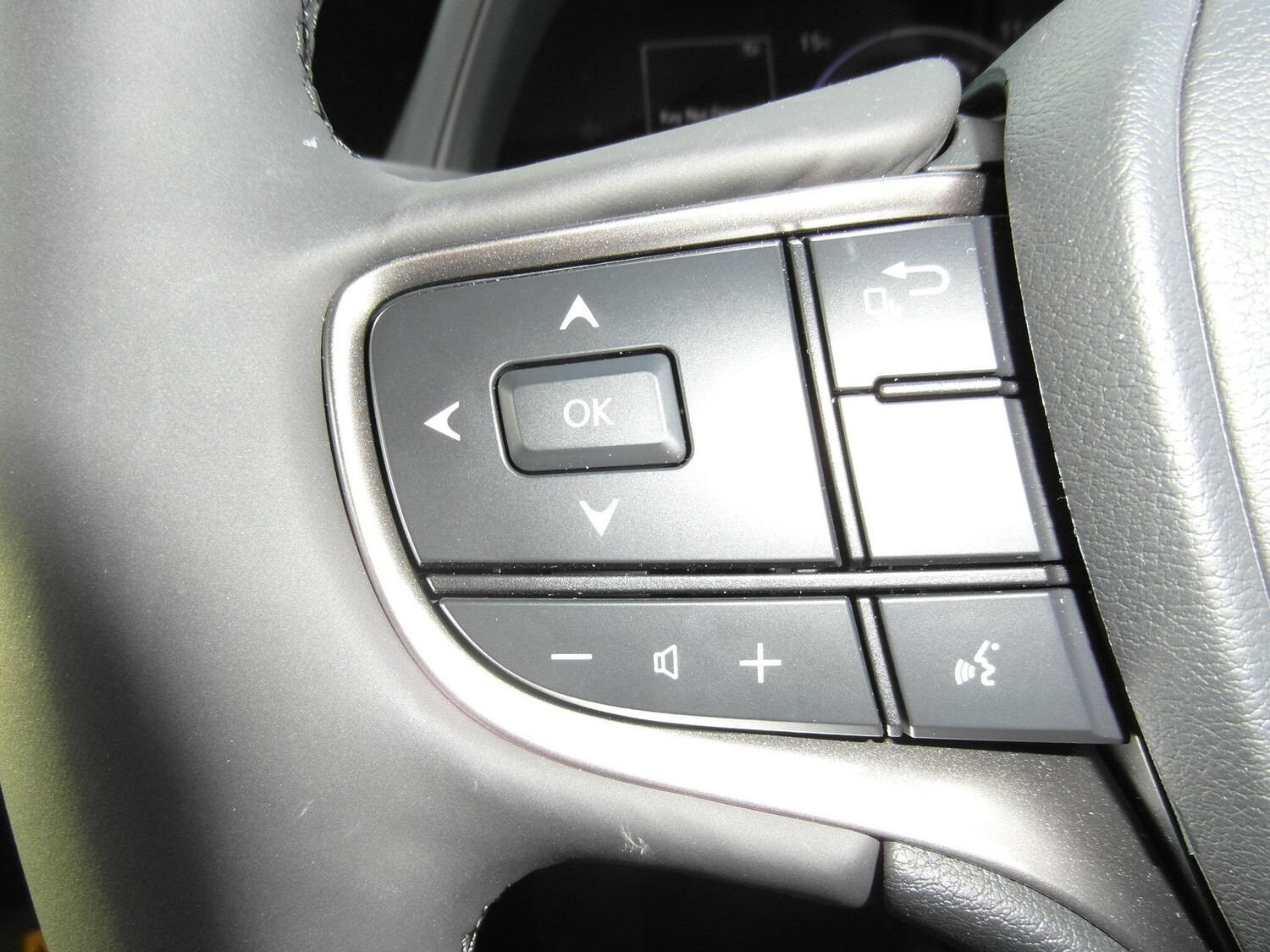 Used Lexus UX 2025 for sale - 76538449: Photo 30