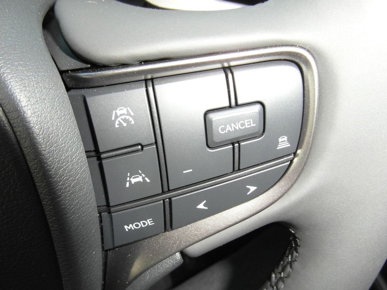 Used Lexus UX 2025 for sale - 76538449: Photo 31