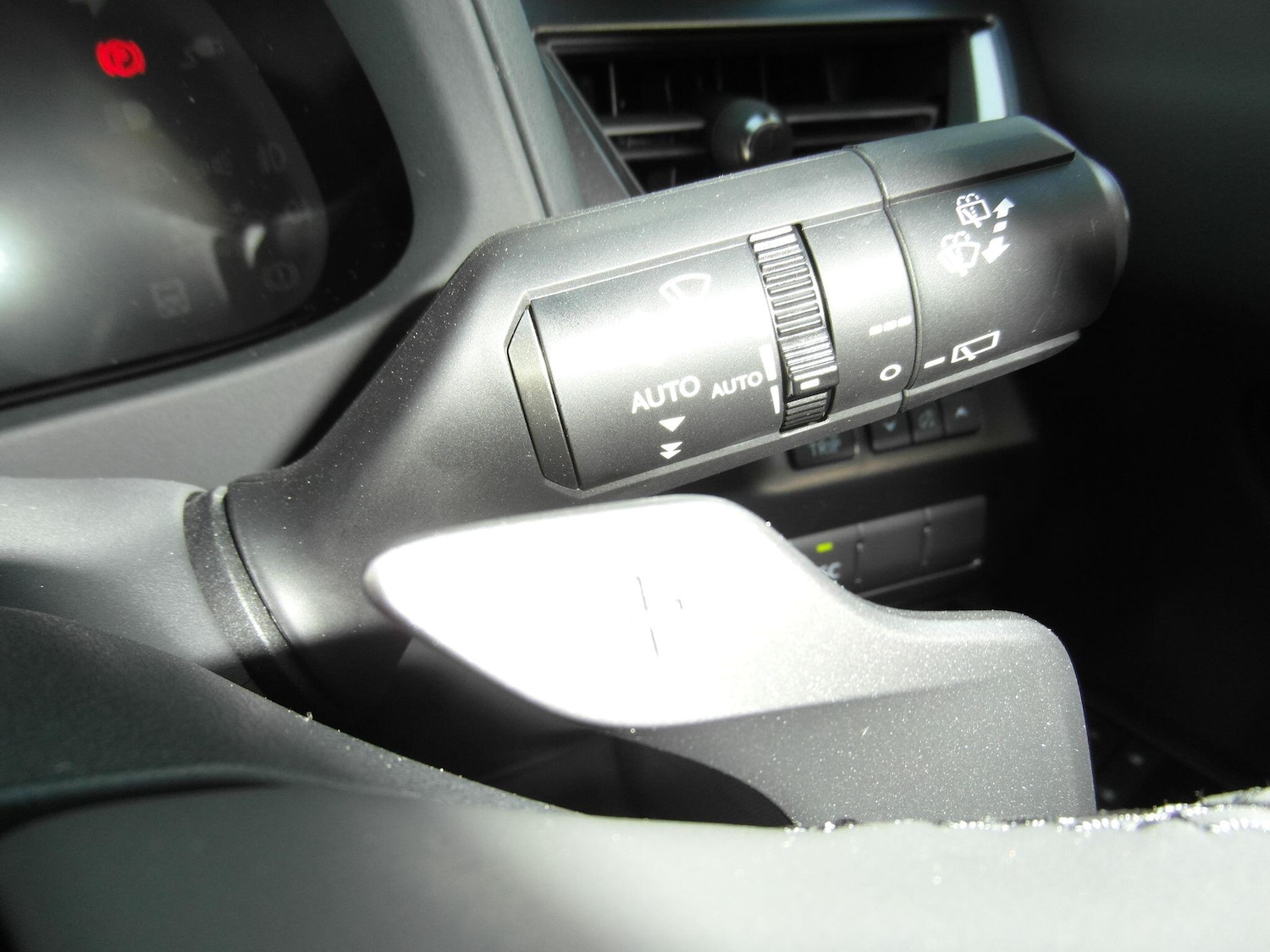 Used Lexus UX 2025 for sale - 76538449: Photo 34