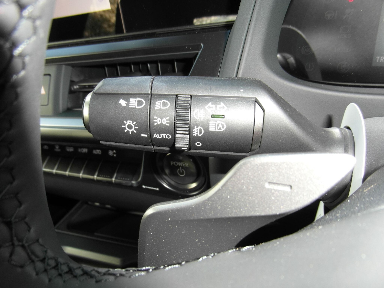 Used Lexus UX 2025 for sale - 76538449: Photo 35