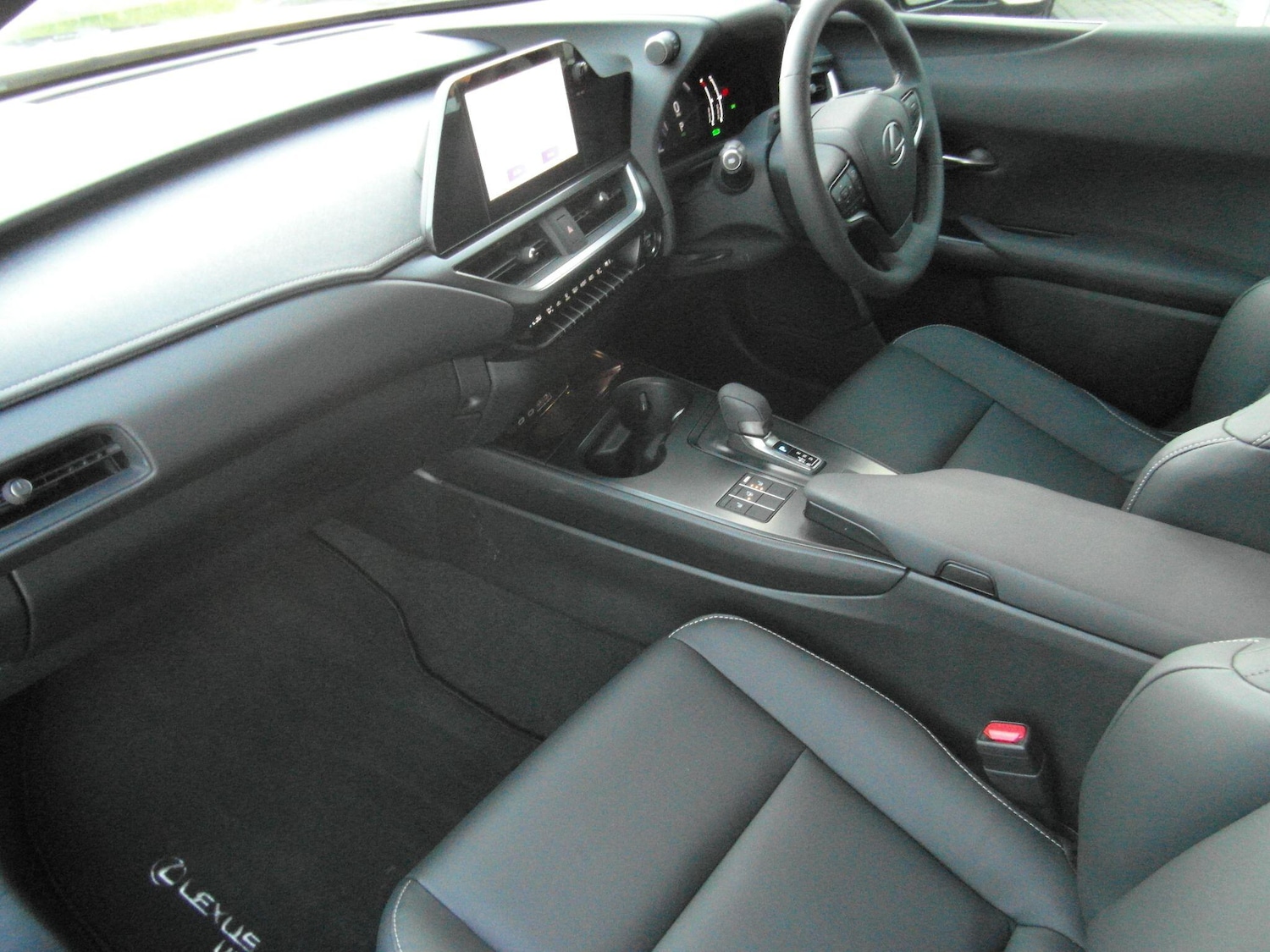 Used Lexus UX 2025 for sale - 76314417: Photo 38