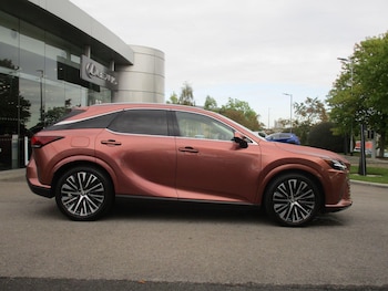 Used Lexus RX 2023 for sale - 76099328: Photo 4