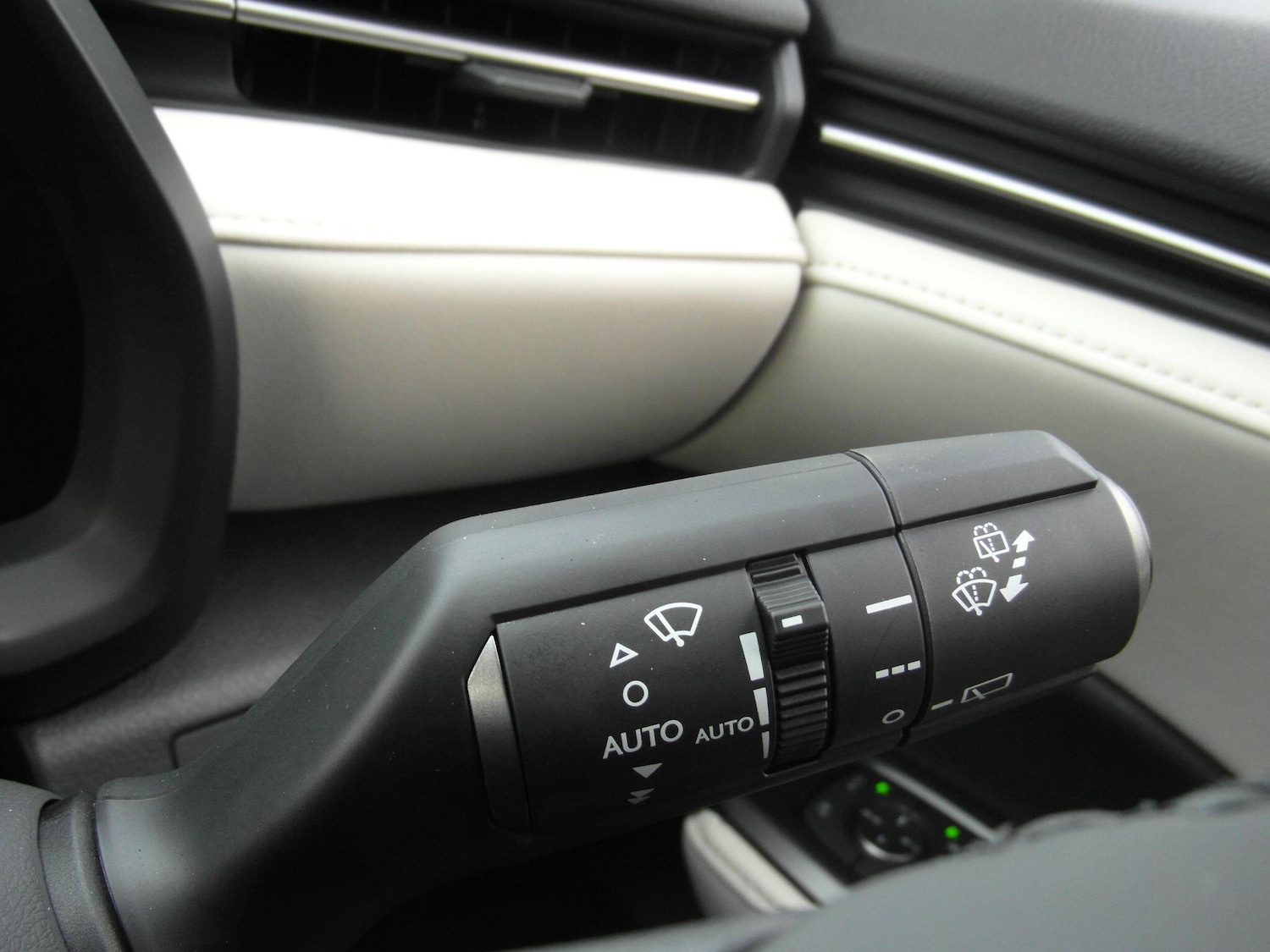 Used Lexus LBX 2025 for sale - 77120556: Photo 27