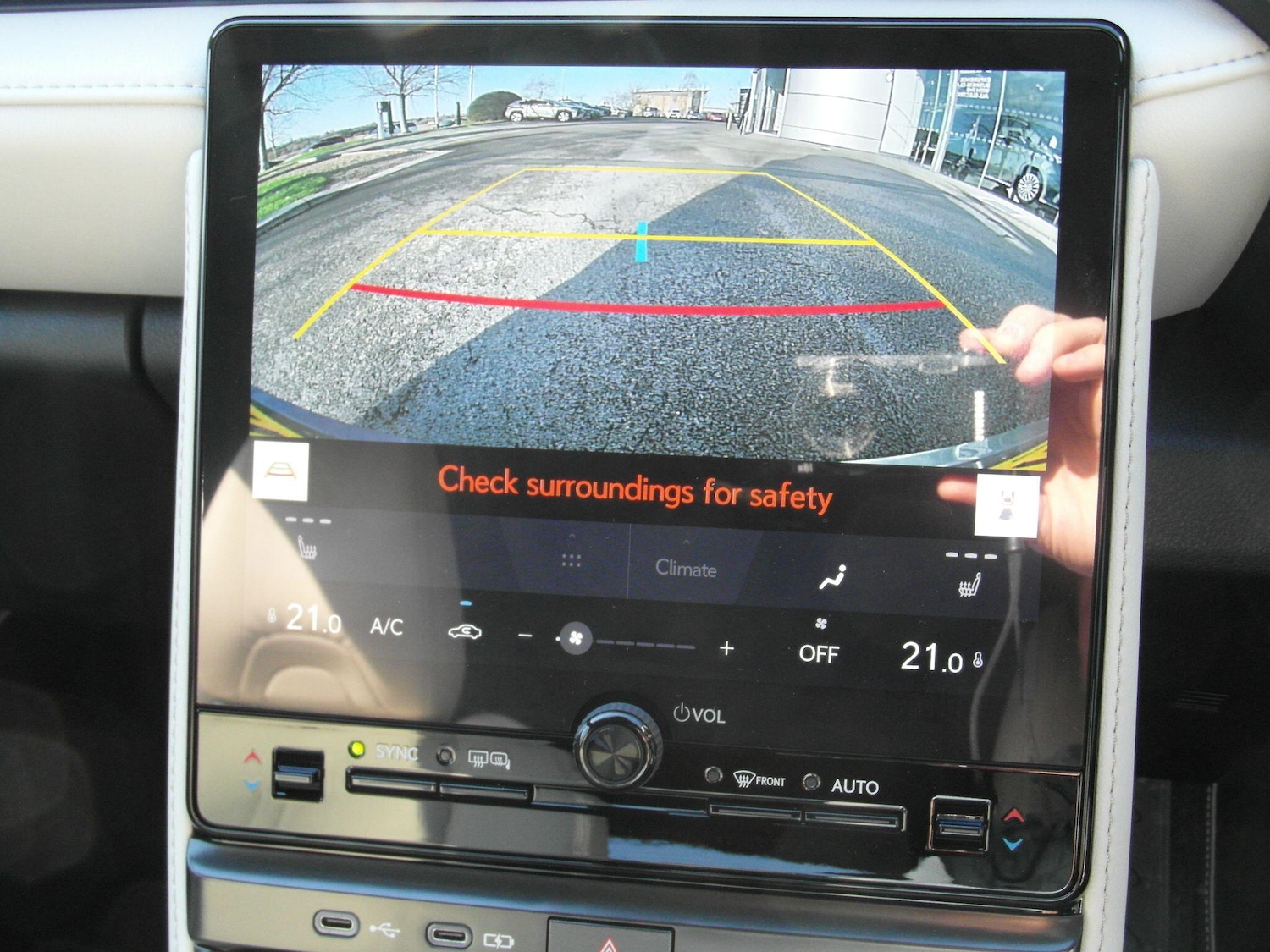 Used Lexus LBX 2025 for sale - 76765377: Photo 31