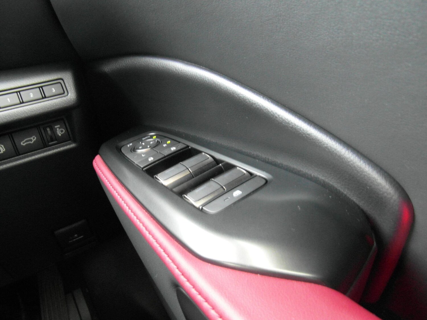 Used Lexus LBX 2026 for sale - 77426077: Photo 35