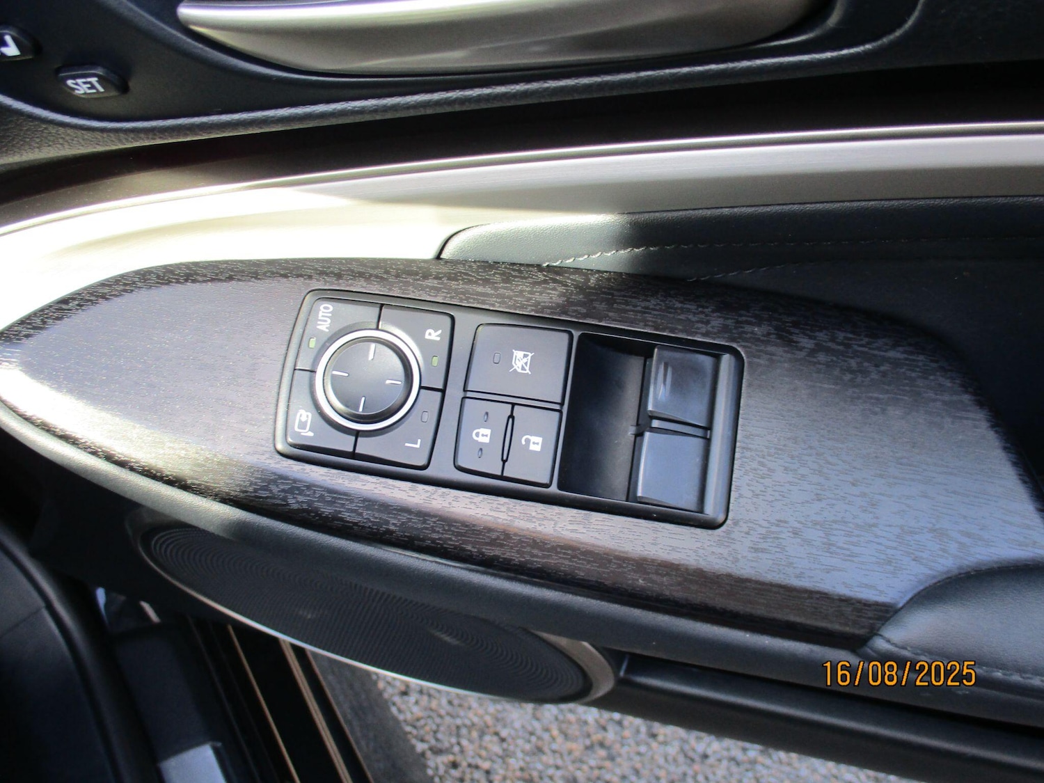 Vehicle 28