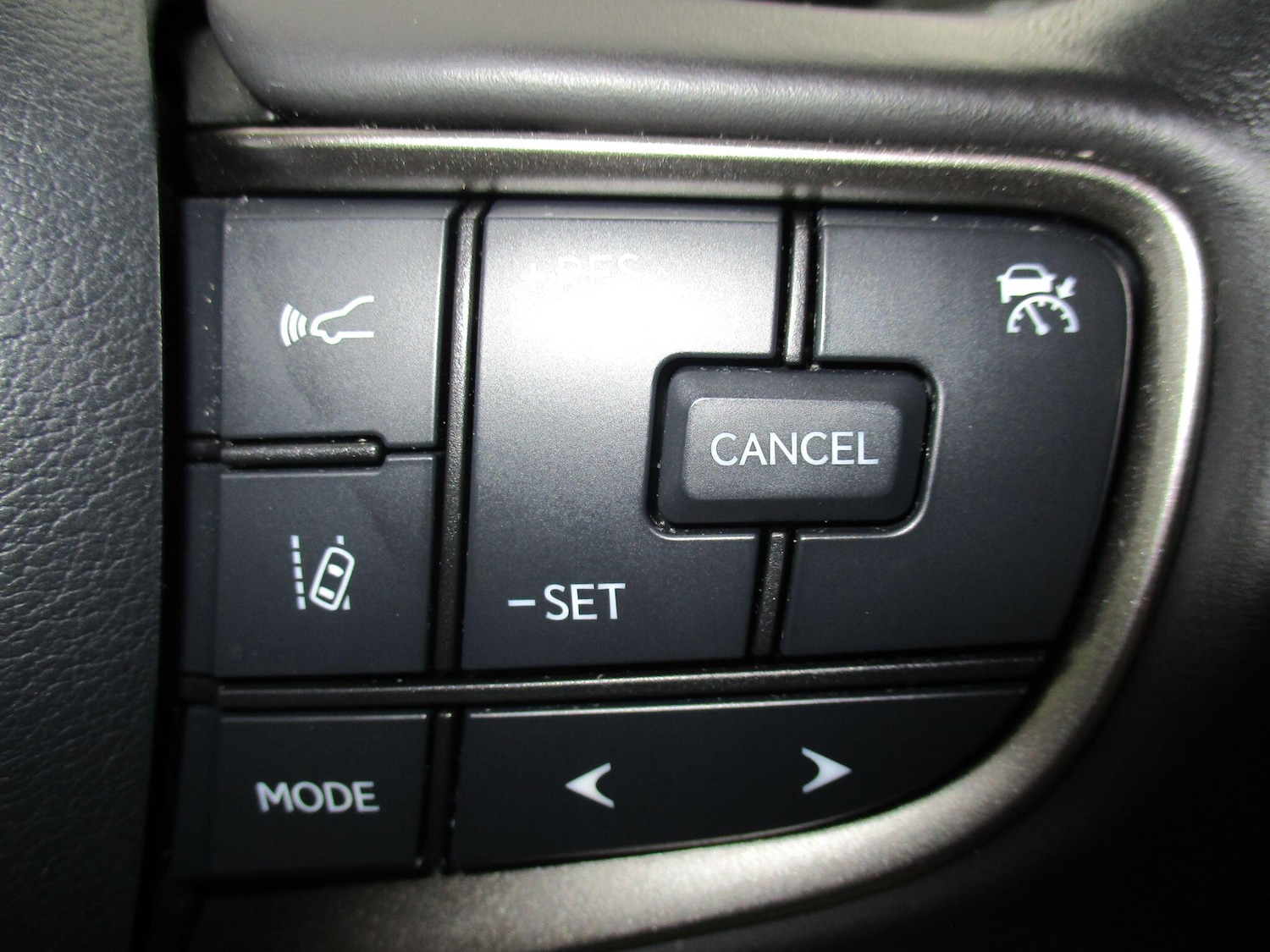 Used Lexus UX 2022 for sale - 75857521: Photo 17