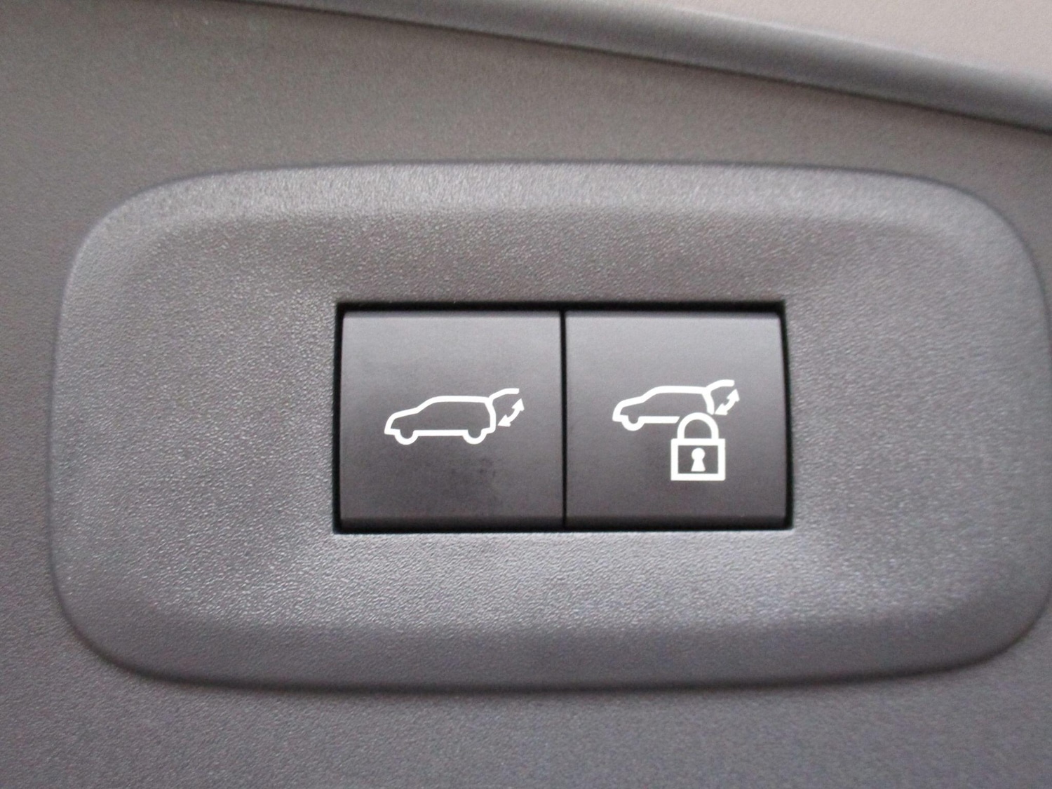 Used Lexus RZ 2025 for sale - 76314315: Photo 15