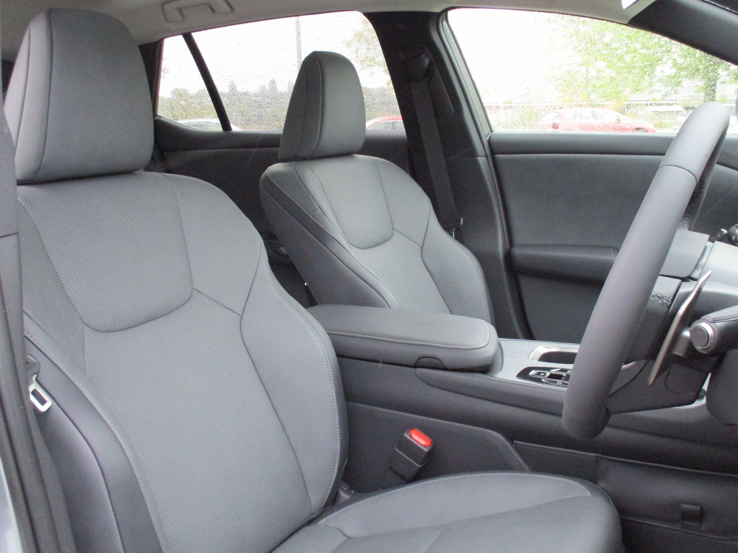 Used Lexus RZ 2025 for sale - 76314315: Photo 18