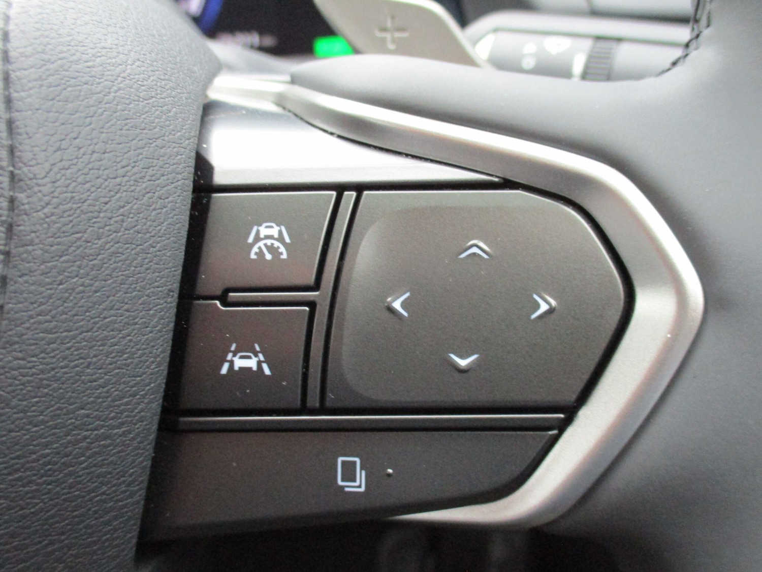 Used Lexus RZ 2025 for sale - 76314315: Photo 21