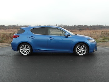 Used Lexus CT 2017 for sale - 76926513: Photo