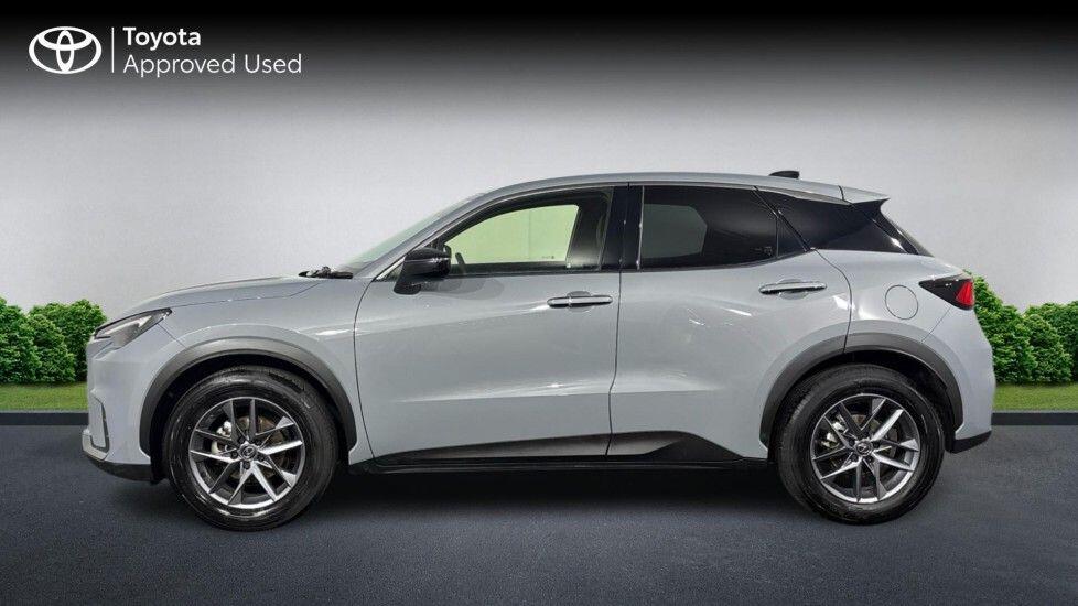 Used Lexus LBX 2025 for sale - 77330669: Photo 4