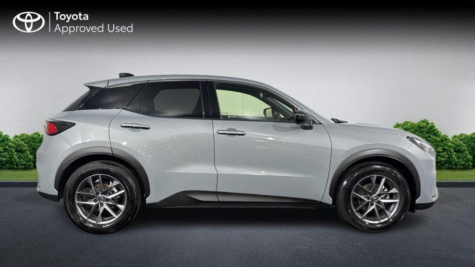 Used Lexus LBX 2025 for sale - 77330669: Photo 5