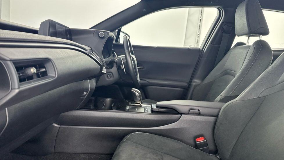 Used Lexus UX 2022 for sale - 77396213: Photo 6