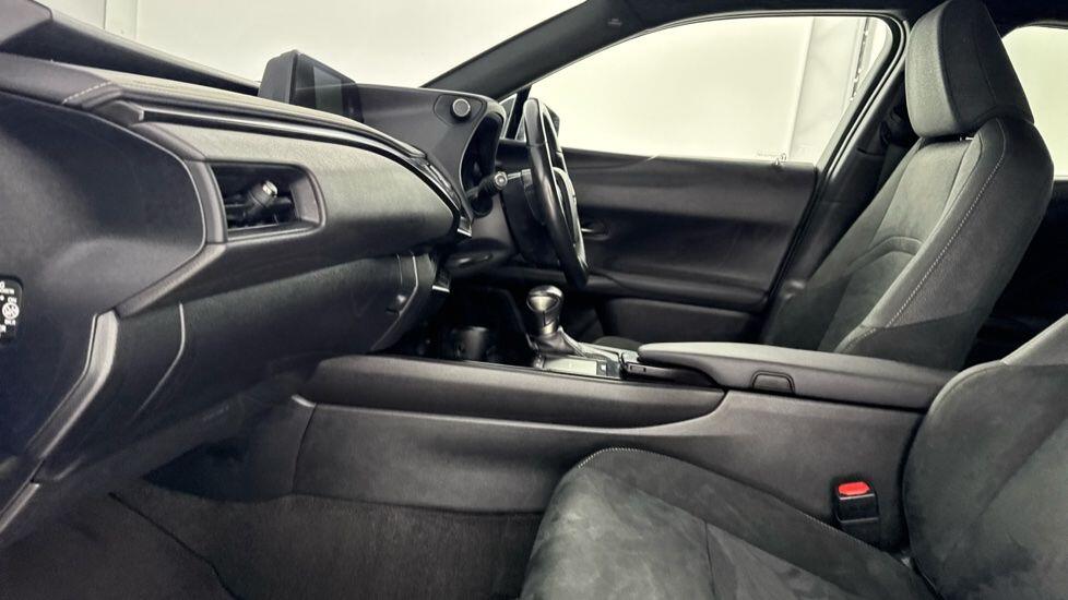 Used Lexus UX 2019 for sale - 76498505: Photo 11