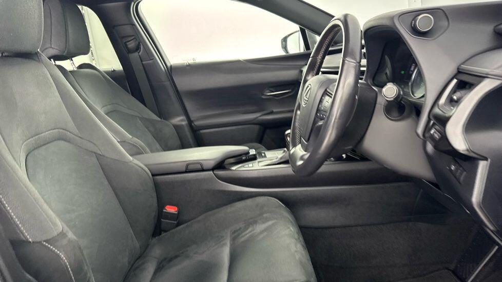 Used Lexus UX 2019 for sale - 76498505: Photo 19