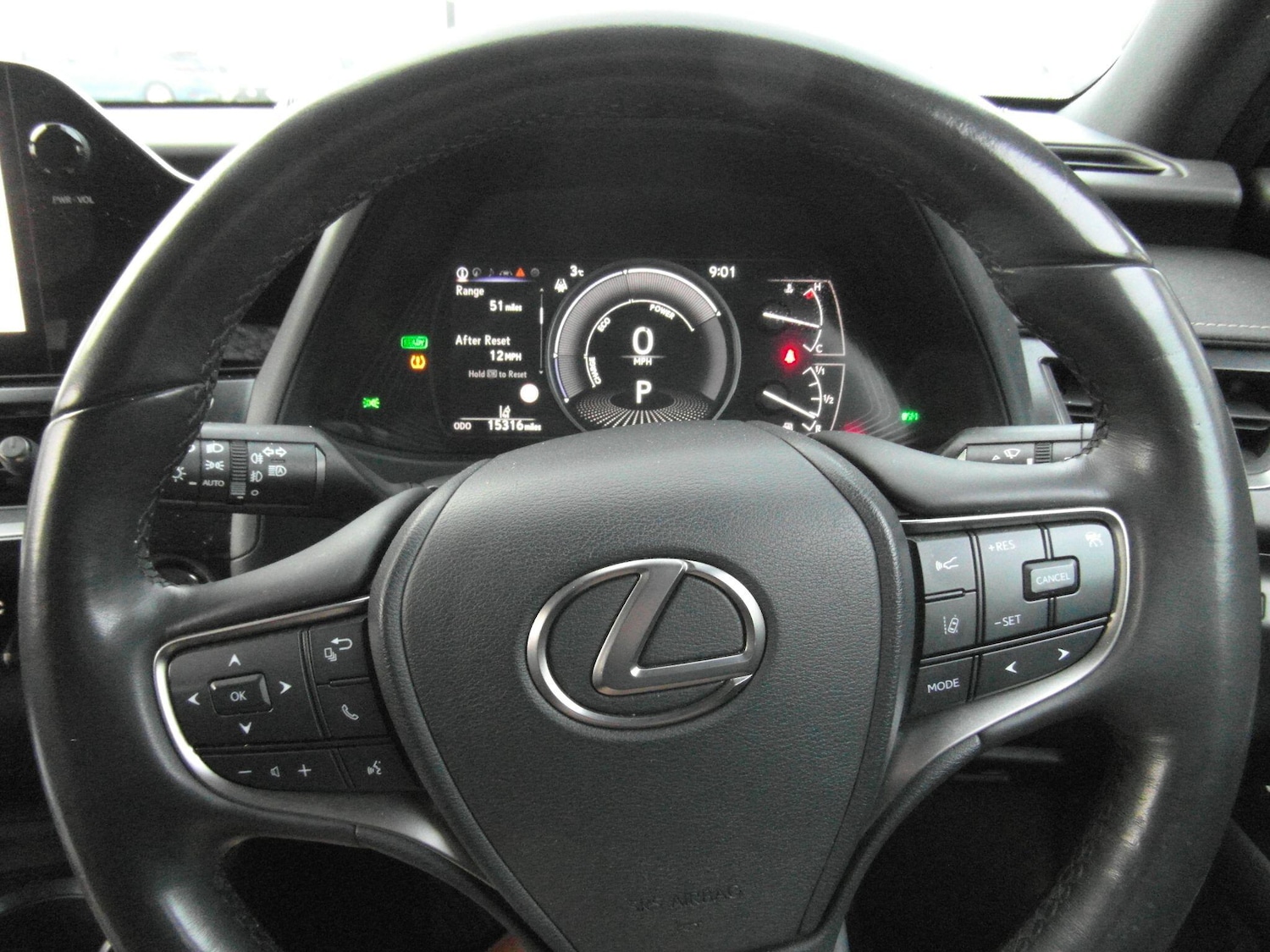 Used Lexus UX 2022 for sale - 77330702: Photo 36