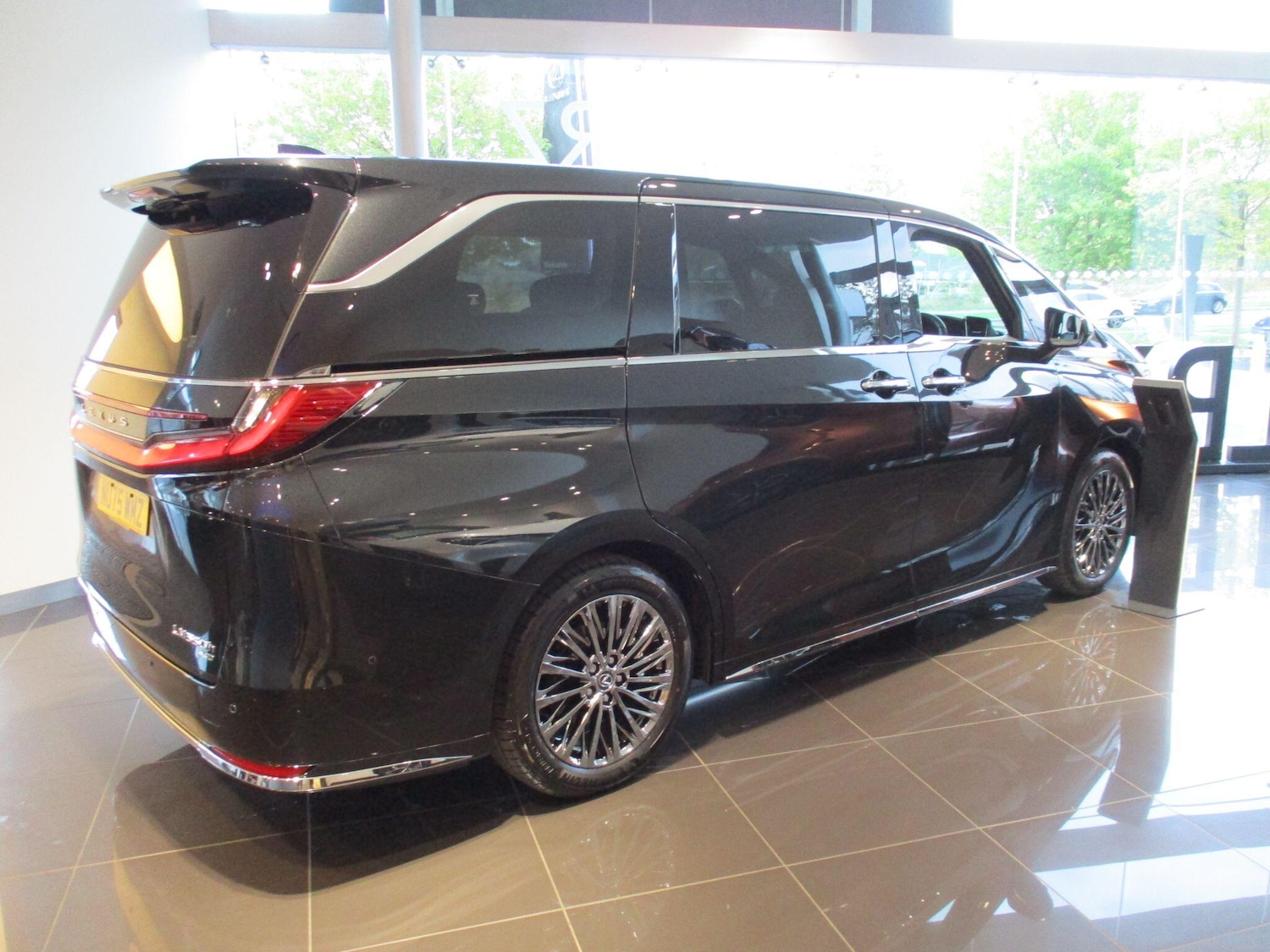 Used Lexus LM 2025 for sale - 76294858: Photo 20