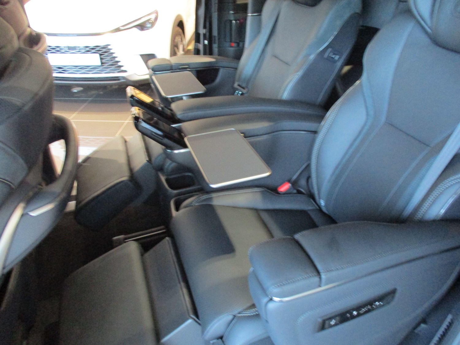 Used Lexus LM 2025 for sale - 76294858: Photo 32